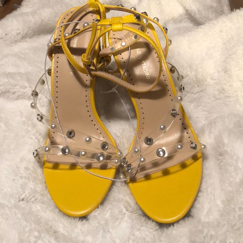 Adrienne Vittadini yellow high heel clear beaded strap scandal open toe size 9 - Picture 2 of 8
